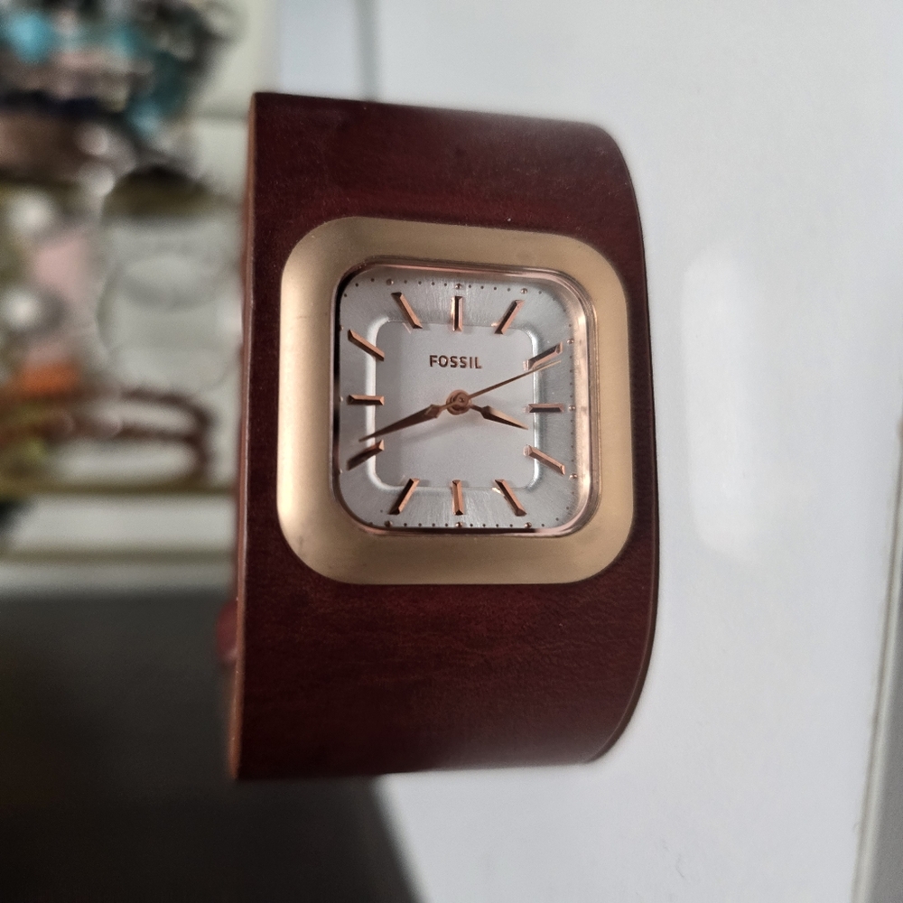 fossil watch